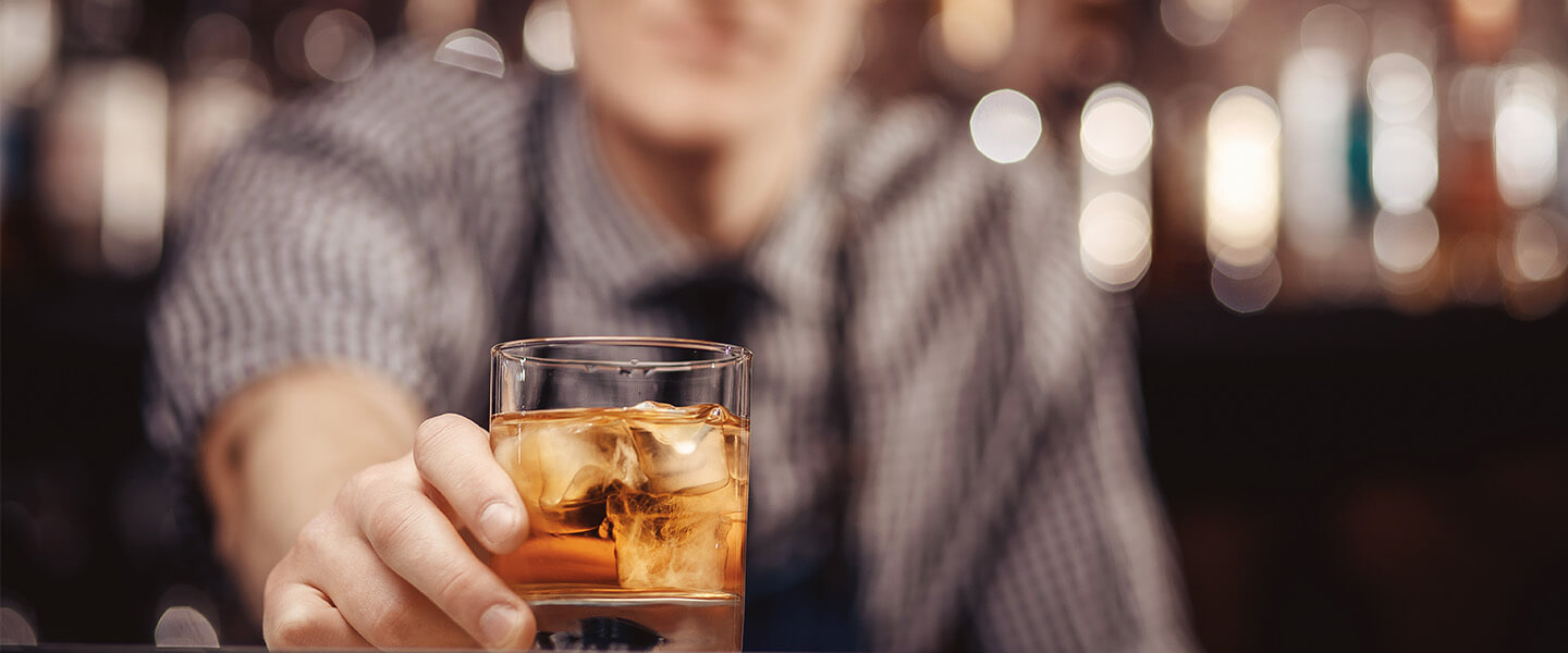 Large Genetic Study Expands Links Between DNA Variations and Problematic Drinking
